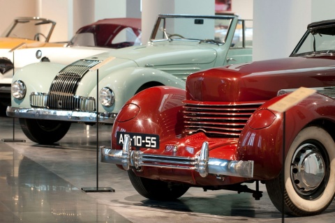 Interior del Museo Automovilístico y de la Moda de Málaga