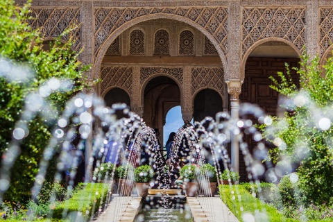 Detalhe do Pátio do Generalife em La Alhambra de Granada