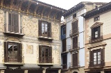 Façades décorées de la Plaza Mayor de Graus (province de Huesca, Aragon)