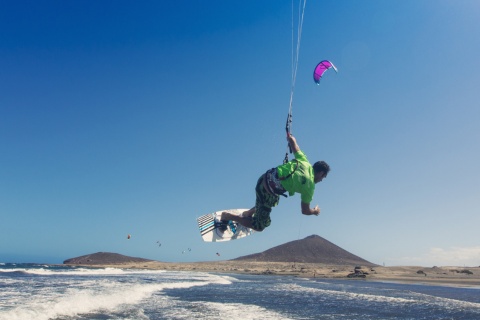 Kitesurf à El Médano, Tenerife (Îles Canaries)