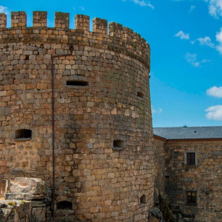Castillo-Palacio de Magalia. Navas del Marqués. Ávila.