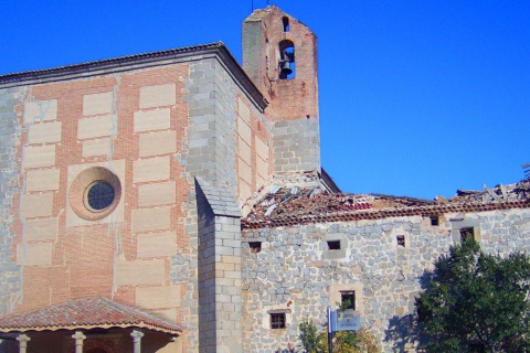 /.content/imagenes/cabeceras-grandes/castilla-leon/convento_de_las_madres_clarisas_las_gordillas_c_dahis.JPG