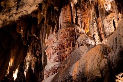 Caverna de Valporquero, Leão