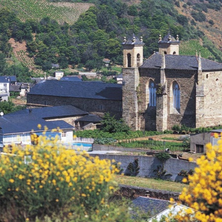 Convento de San Francisco de Asís, en Villafranca del Bierzo (León, Castilla y León)