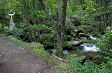 Sculpture « Chemin de l'eau » dans le parc naturel Las Batuecas-Sierra de Francia. Salamanque