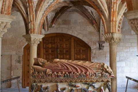 Sepulcro de San Pedro de Osma. Catedral de El Burgo de Osma. Osma. Soria