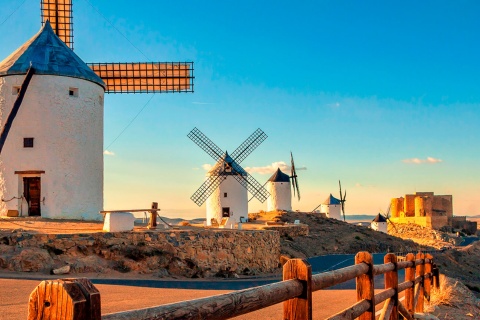 Moulins à vent à Consuegra, province de Tolède