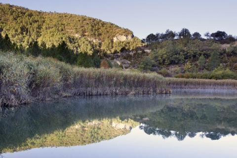 Widok na lagunę Taravilla (prowincja Guadalajara, Kastylia-La Mancha)