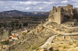 "Vue panoramique de Zorita de los Canes avec son château au premier plan (province de Guadalajara, Castille-La Manche)  "