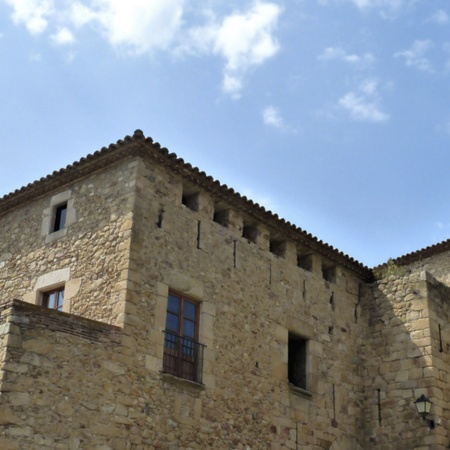 Iglesia de Santa María, en Castell d'Aro (Girona, Tarragona)