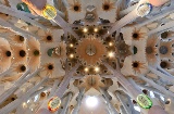 Detalle del interior de la Sagrada Familia