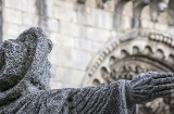 Dettaglio della statua del Pellegrino di Portomarín, a Lugo (Galizia)