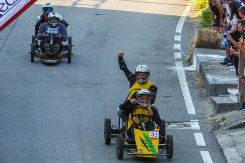  Plusieurs participants sur la ligne d