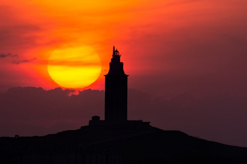  Tour d'Hercule au coucher du soleil, Galice