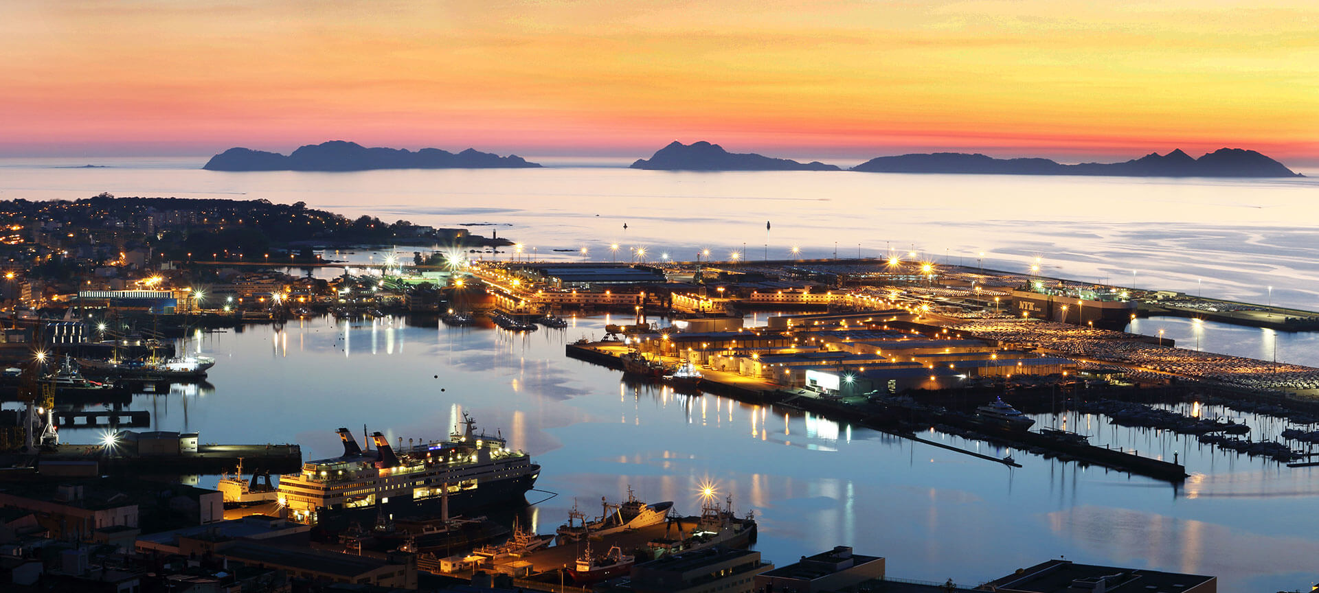 Port of Vigo (Pontevedra, Galicia) Port of Vigo (Pontevedra, Galicia)