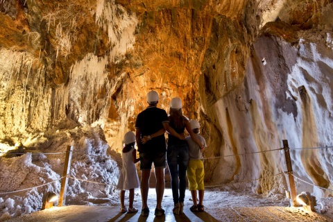 Intérieur de la Montagne de Sel à Cardona