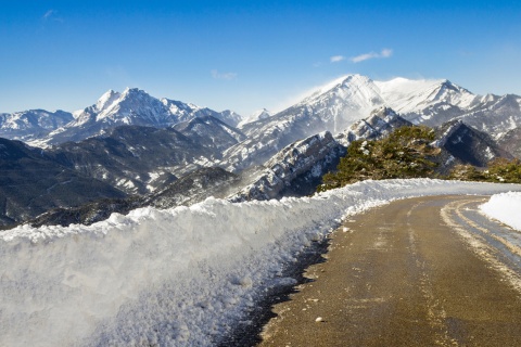 Strada Coll de Pal nel Parco Naturale di Cadi-Moixero