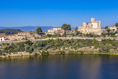 Lago de Foix e Castelo de Castellet, Alto Penedès, Barcelona