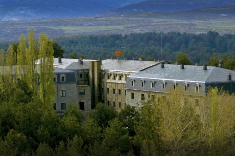 Veduta esterna del Parador de Gredos