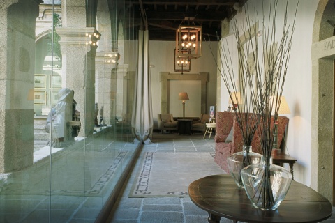 Detail of the terrace of the Parador de Monforte de Lemos