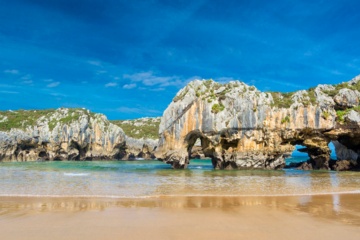 Spiaggia: Cuevas del Mar, Llanes, Asturie