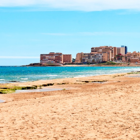 Spiaggia di La Mata di Torrevieja ad Alicante, Comunità Valenciana