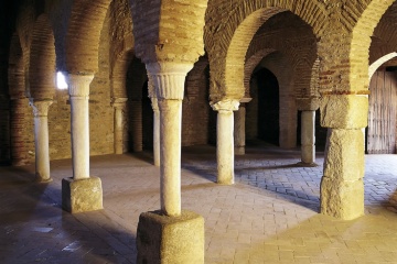 Interior da Mesquita de Almonaster La Real (Huelva, Andaluzia)