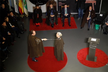 The traditional ceremony of the Encomenda do Cocido, which welcomed new members in 2020, including Benedicta Sánchez from Lugo, winner of the Goya Prize for the Best New Actress at the age of 85