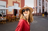 Turista em San Cristóbal de La Laguna, Tenerife, Ilhas Canárias