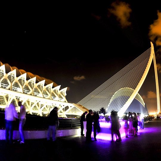 Cité des arts et des sciences de Valence la nuit