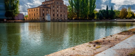 Kanal von Kastilien in Medina de Rioseco, Valladolid