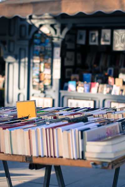 Shopping in negozi centenari per un viaggio nel passato