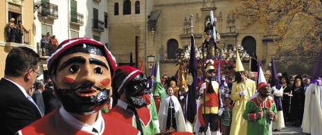 Personaggi biblici durante il Venerdì Santo di Alcalá la Real a Jaén, Andalusia