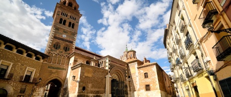 Catedral de Santa María de Mediavilla, en Teurel