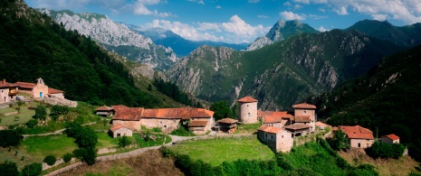 Vue du village de Bandujo, Asturies