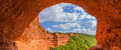 Mina de oro romana de Las Médulas, León