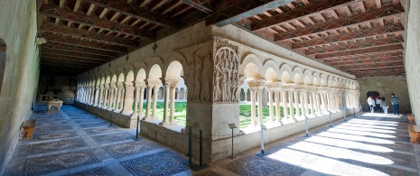 Romanischer Kreuzgang des Klosters Santo Domingo de Silos, Burgos