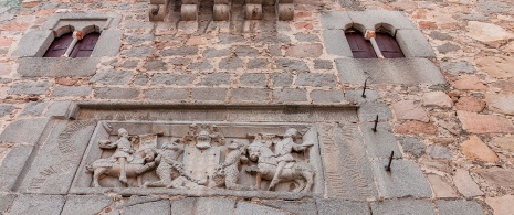 Detail der Fassade des Palasts der Dávila