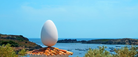 Detailansicht vom Salvador-Dalí-Haus von Portlligat in Cadaqués, Girona