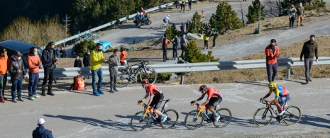 Prueba ciclista en la zona de Vallter en Girona, Cataluña