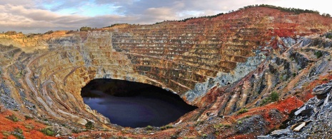 Corta Atalaia, Minas de Riotinto, em Huelva